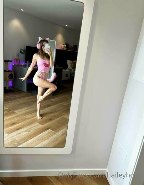 Hailey Hope pornstar pictures