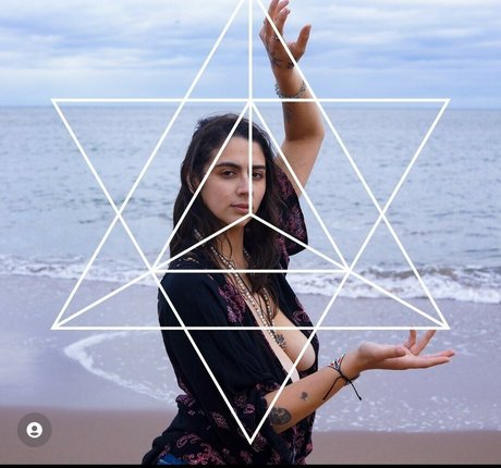 Danarhakos naked pornstar pic