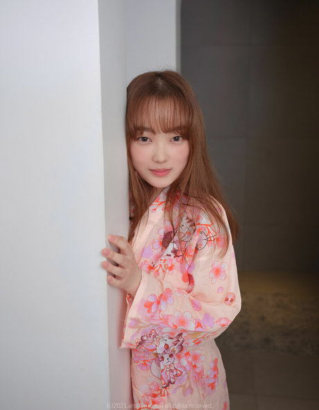 hia s2 nude model gallery