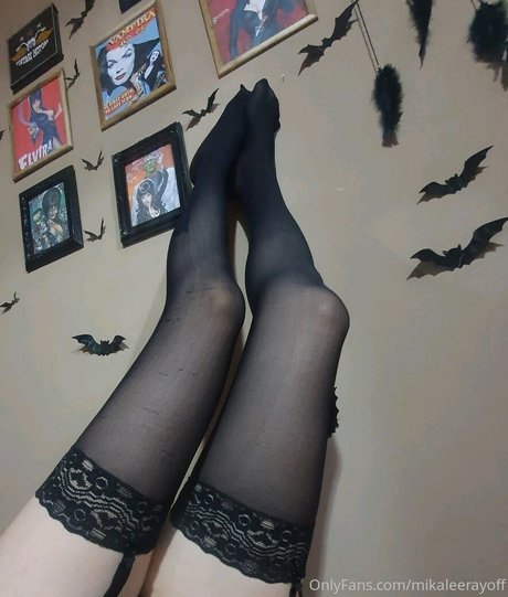 Mika Lee Ray pornstar exclusive image