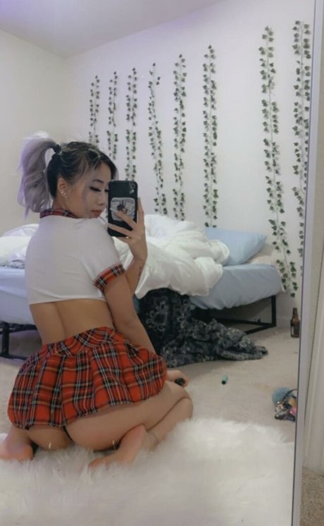 angelbvtch adult model picture