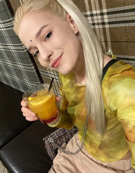 Angela devil666 star pretty images