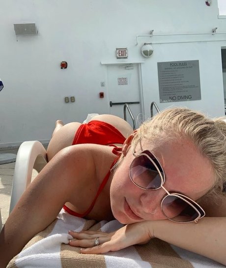 Mandy Sette nude star gallery