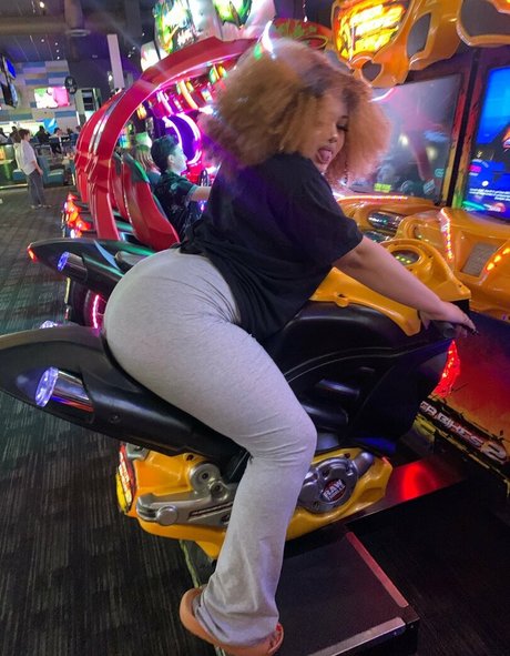 Sheismami pornstar photos