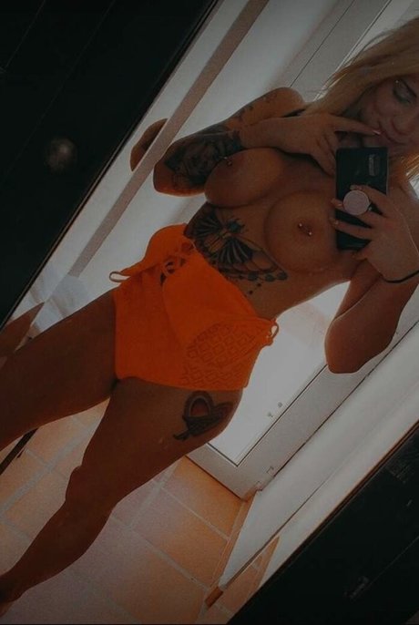 Thatonegirl a star pretty photo