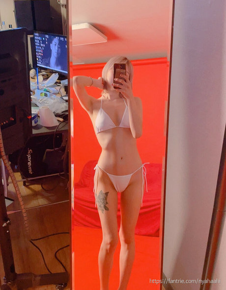 nyahaahi model exclusive photos