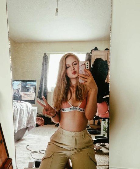 Olivia Tucker pornstar nice gallery