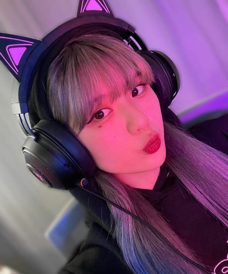 haena 0714 adult model pics