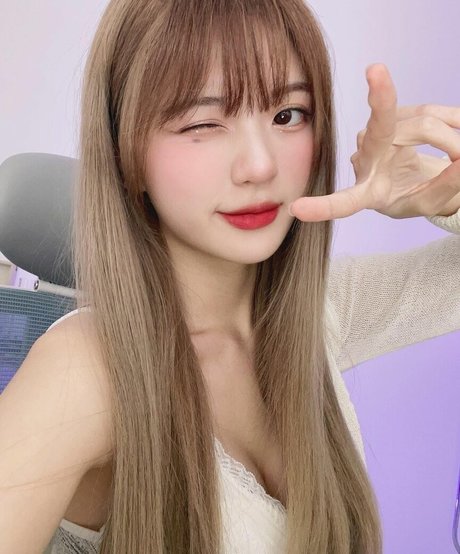 haena 0714 model naked archive