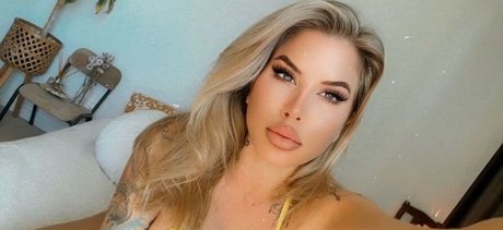 AvaArlo perfect pornstar archive