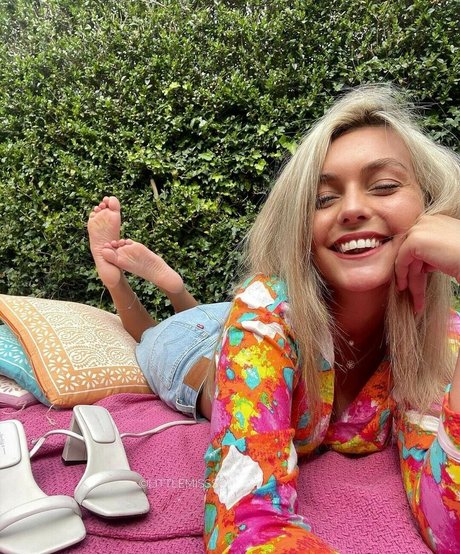 Amelie May erotic actress pics