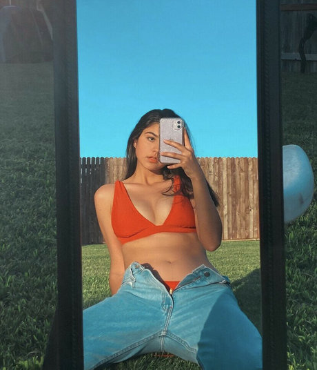 Sara Echeagaray star top img