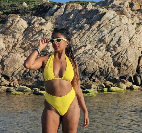 Dinusha pornstar hot photo