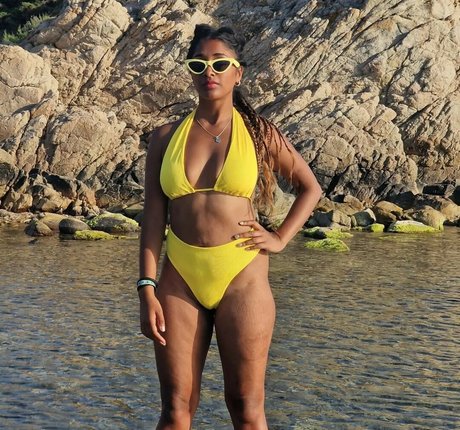 Dinusha pornstar high quality pic