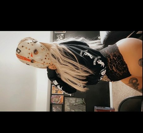 Screamqueen68 pornstar pics