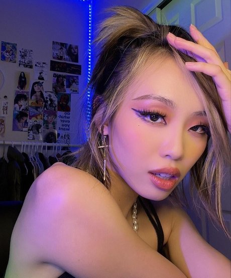 Chael dot art actress image