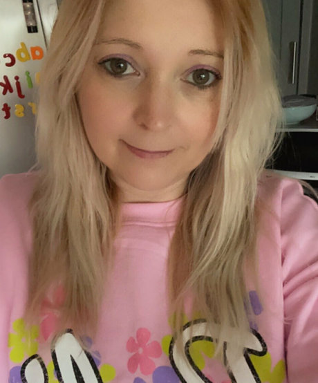 Mistyheaven hot actress photo