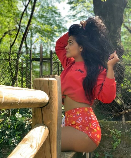 Gaanu Prasadi model nice pic