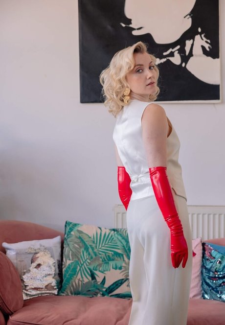 Evanna Lynch pornstar sex photo