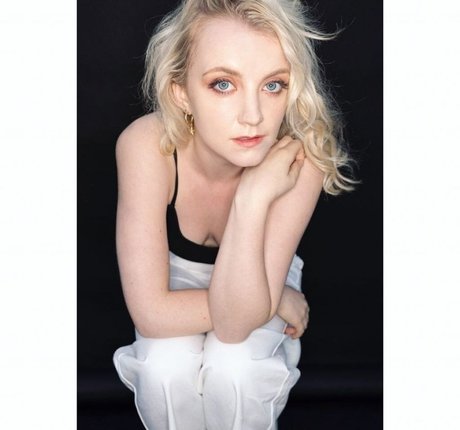 Evanna Lynch naked star gallery