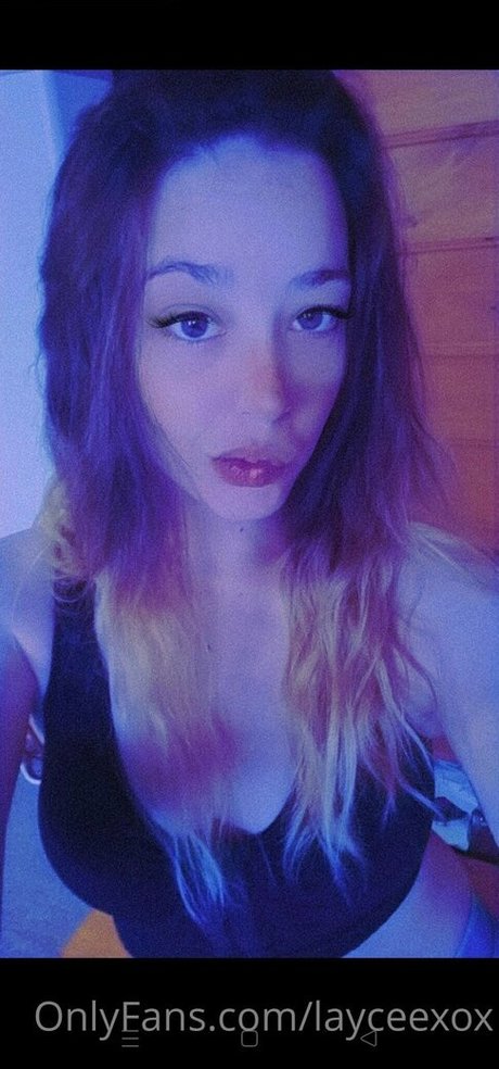 Laycee XoX erotic model photos