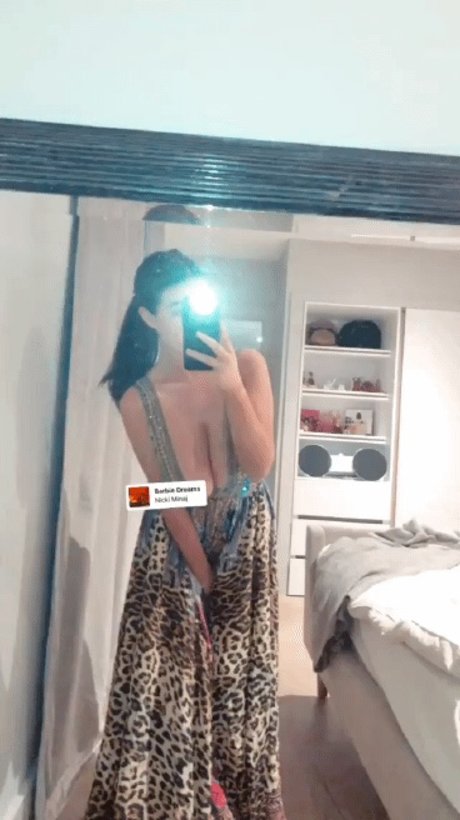 Darcybuchan xxx model photos