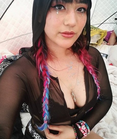 AnriAeterna nude model galleries