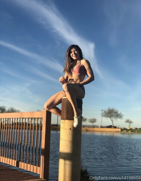 Janasmyle pretty pornstar photo