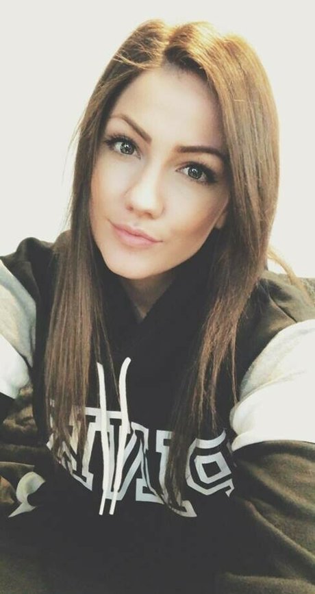 KayPea free model pictures