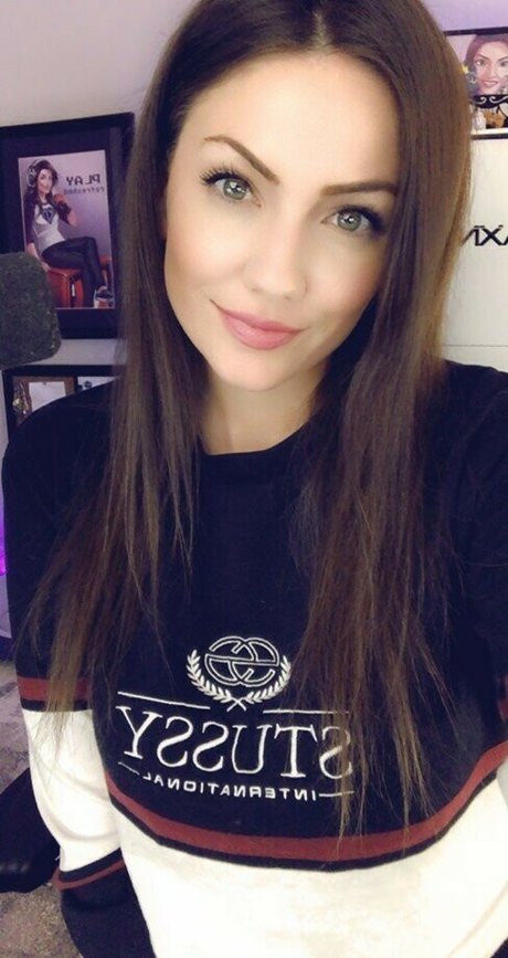 KayPea porn actress img