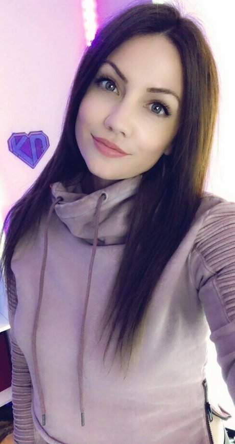 KayPea free actress gallery