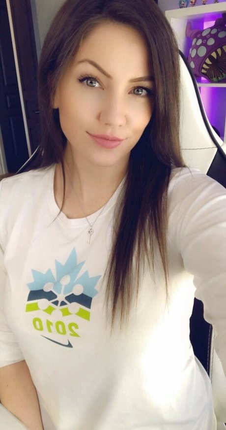 KayPea porn star pics