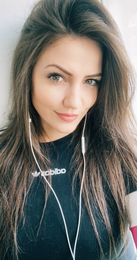 KayPea top model photo