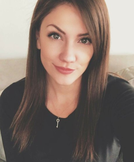 KayPea pornstar high quality gallery