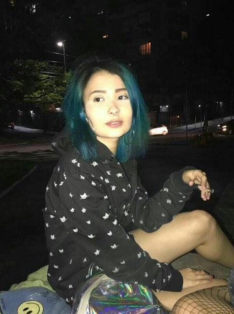 assimcomofogo model naked image