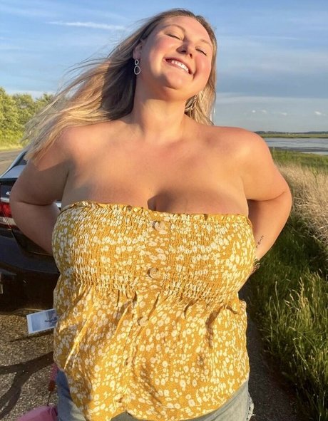 Emma Burzynski high quality star pics