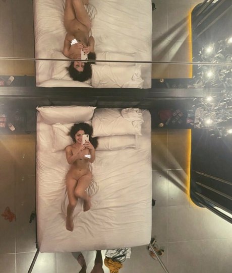 Olocoluana exclusive pornstar images