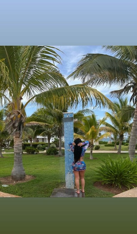 ohsoyoulily pornographic actress images