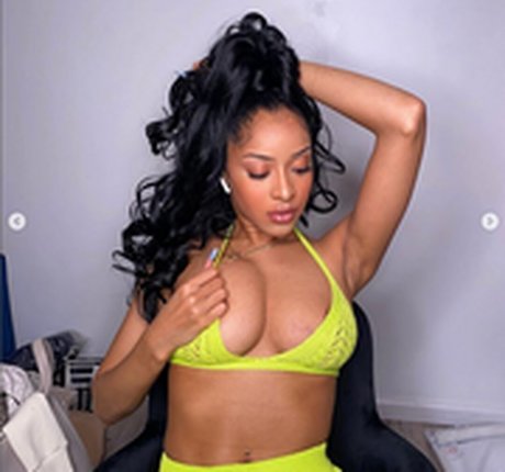 Nikkivictoria model exclusive image