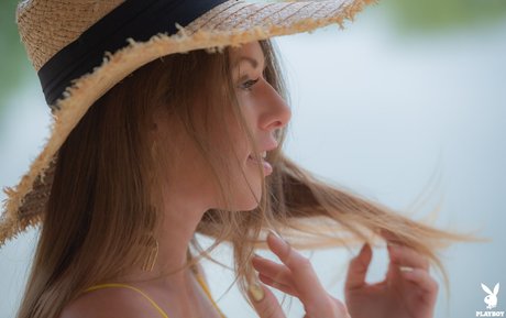 Bella Chase top star photos