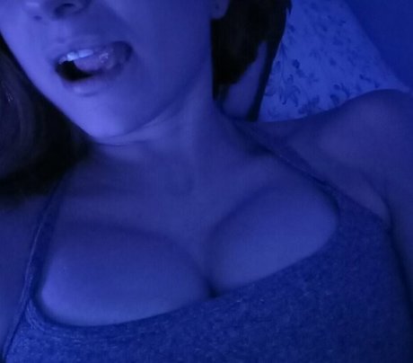 Nadira ASMR pornstar nude picture