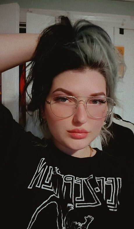 RoslynTaber art actress images