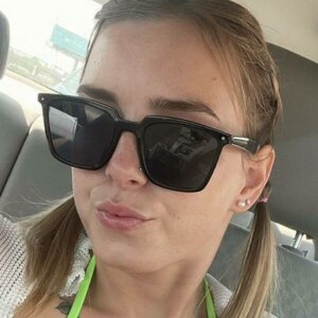 it s the taylor pornstar erotic img