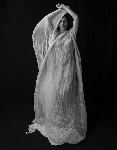 Michal Levinton art model pictures