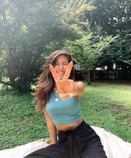 Mimi Furu perfect actress picture