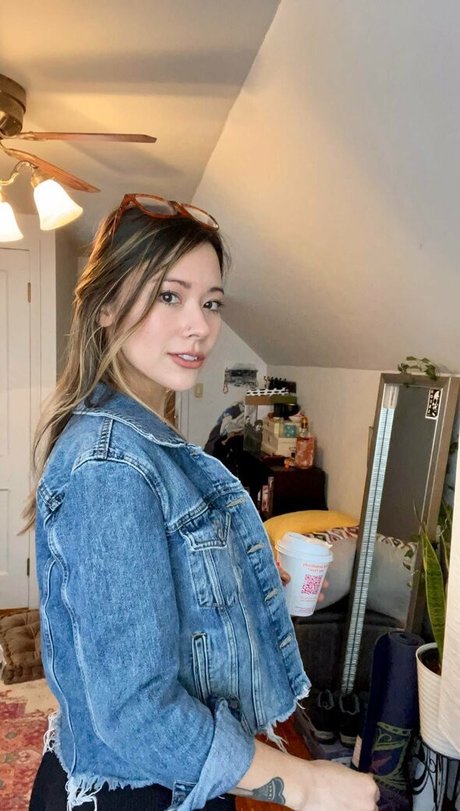 MoreLaceyisanerd pornstar sex pics