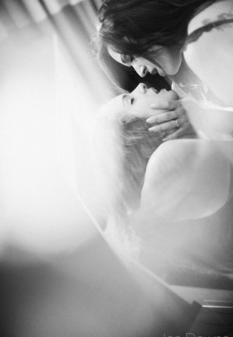 Emily Hamilton model top pictures