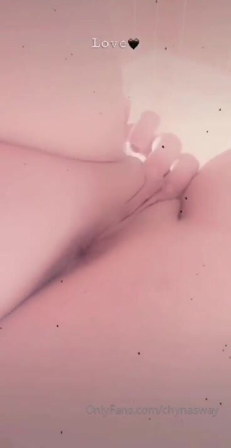 Chynasway pornstar erotic pic