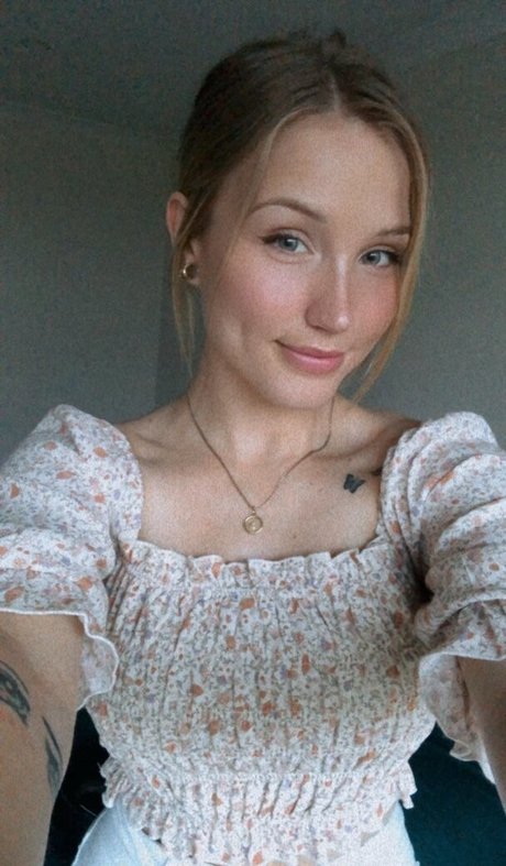 QAEKZ model beautiful archive