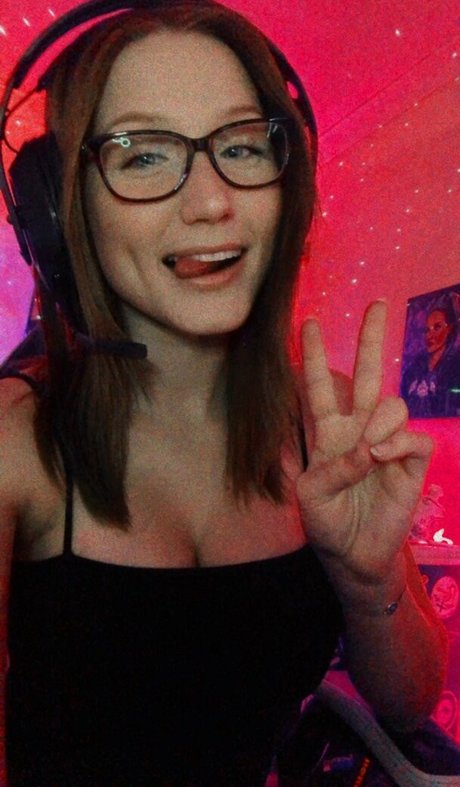 QAEKZ exclusive actress photos